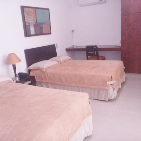 Hotel Cuarta Avenida Cali Exterior foto