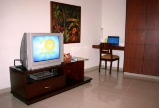 Hotel Cuarta Avenida Cali Exterior foto