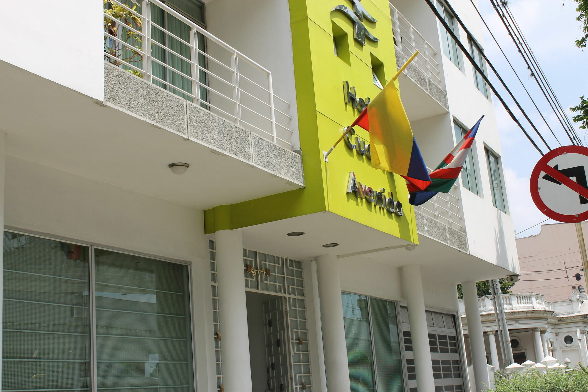 Hotel Cuarta Avenida Cali Exterior foto