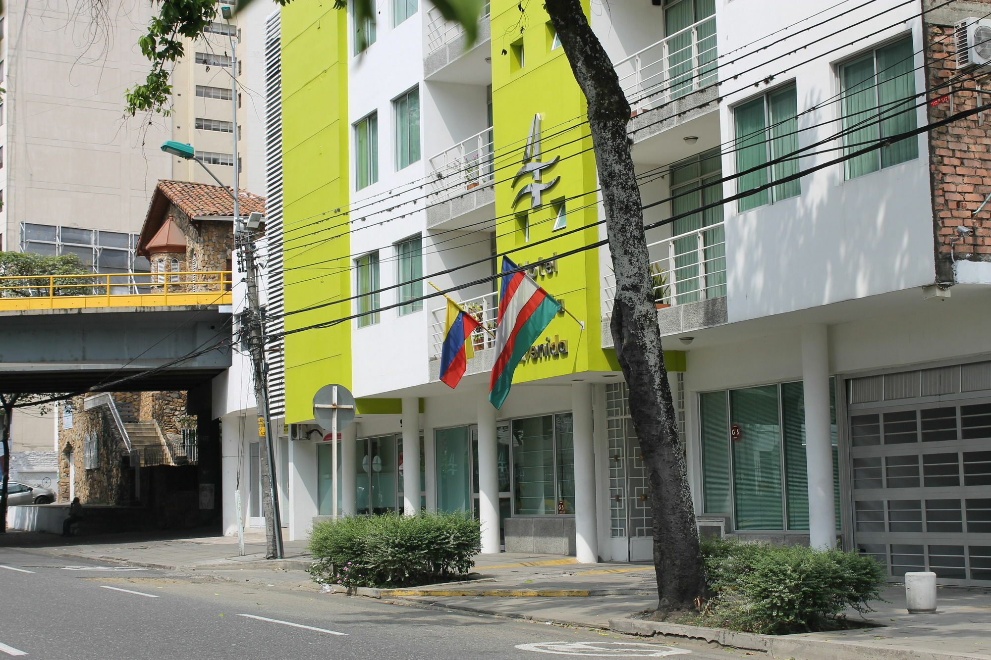Hotel Cuarta Avenida Cali Exterior foto
